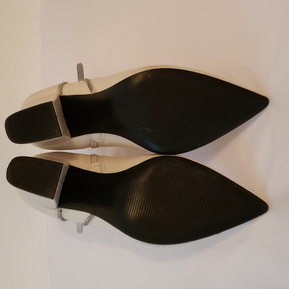 Nine West ankle boots/booties size 9.  Excellent pre owned condition. - Picture 7 of 8